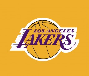 开云APP-赛道与赛场，当篮球防守艺术遇见F1街道赛的极致掌控