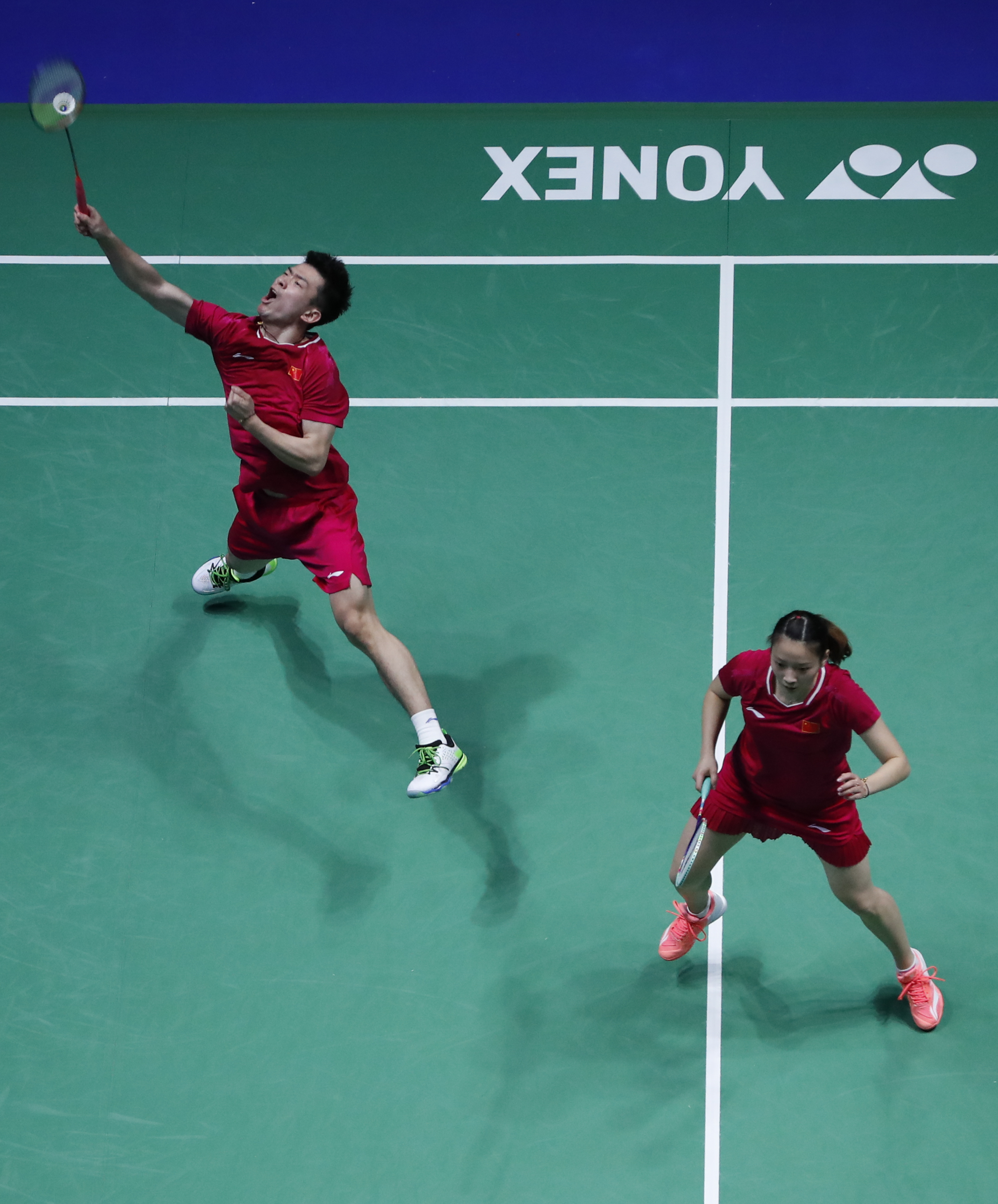 英格兰羽毛球队血洗印度羽毛球队，辛杜高光表现