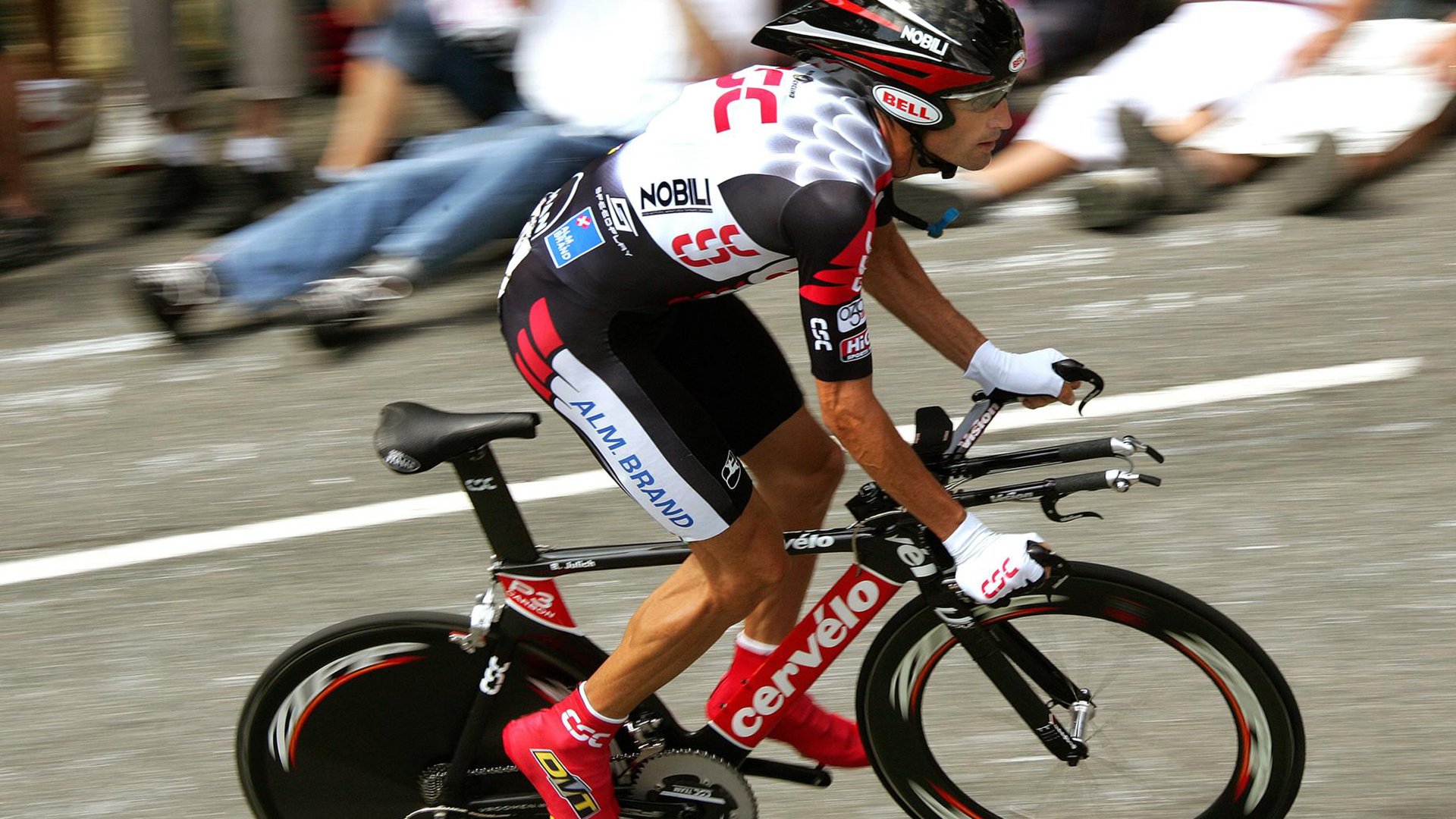 卢卡库统治级数据闪耀欧洲，法国逆转马赛展现足球魅力