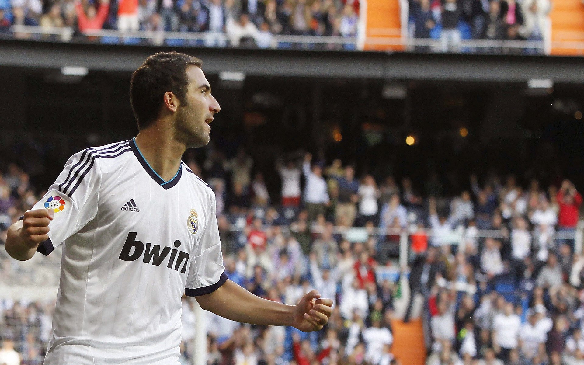 巴斯托尼奥运前哨战封神！贝蒂斯客场奇袭带走皇家社会，定义赛季唯一性