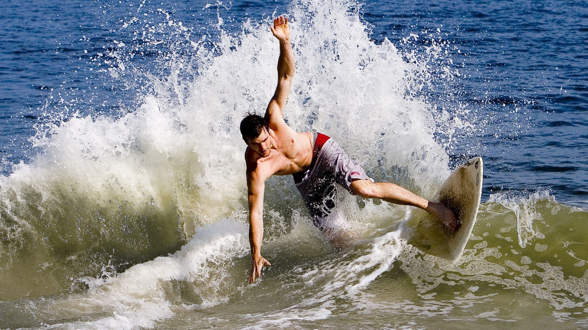 跨越东西的篮球传奇，从浙江到纽约，班凯罗的双线统治